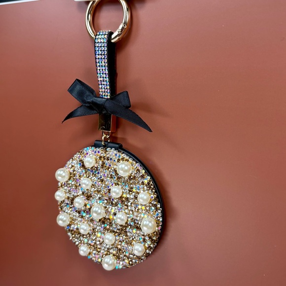 Bejeweled Pearl Accent Round Compact Mirror - Keychain or Bag Charm Gold & Pearl - Picture 5 of 9